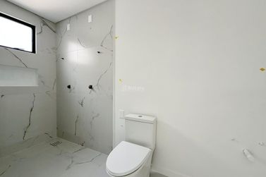 Apartamento &agrave; venda - 160m&sup2; - Meia Praia