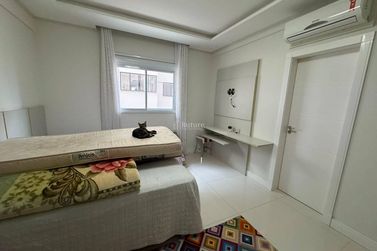Apartamento &agrave; venda - Meia Praia
