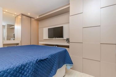 Apartamento &agrave; venda - 135m&sup2; - Meia Praia