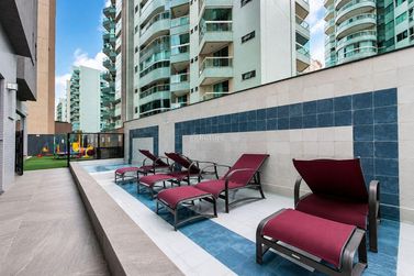 Apartamento &agrave; venda - 127m&sup2; - Meia Praia