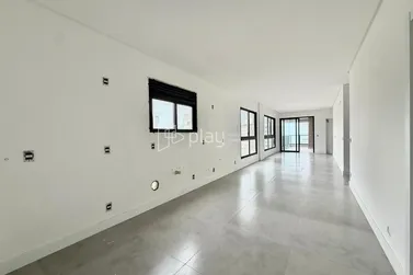 Apartamento &agrave; venda - 138m&sup2; - Centro