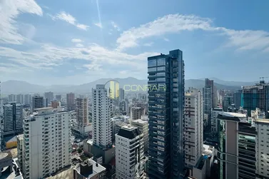 Apartamento &agrave; venda - 185m&sup2; - Meia Praia
