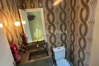 Apartamento &agrave; venda - 133m&sup2; - Meia Praia