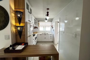 Apartamento &agrave; venda - 128m&sup2; - Meia Praia