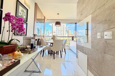 Apartamento &agrave; venda - 170m&sup2; - Centro
