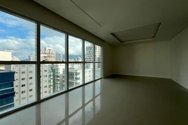 Apartamento &agrave; venda - 170m&sup2; - Andorinha