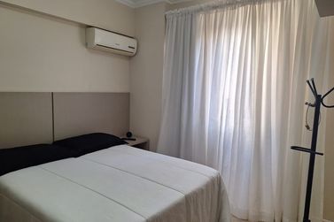 Apartamento &agrave; venda - 214m&sup2; - Meia Praia