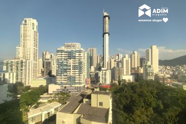 Apartamento para alugar - 114m&sup2; - Centro