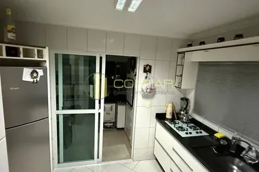 Apartamento &agrave; venda - 134m&sup2; - Meia Praia
