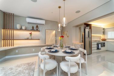 Apartamento &agrave; venda - 171m&sup2; - Centro