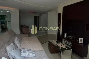 Casa para alugar - 300m&sup2; - Meia Praia