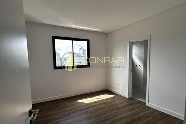 Apartamento &agrave; venda - 120m&sup2; - Meia Praia