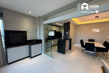 Apartamento para alugar - 132m&sup2; - Meia Praia