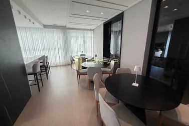 Apartamento &agrave; venda - 103m&sup2; - meia praia