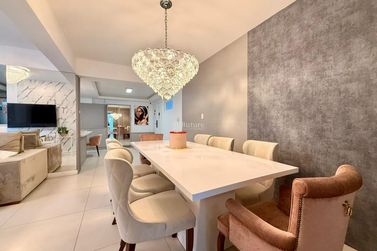 Apartamento &agrave; venda - 120m&sup2; - Centro