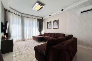 Apartamento &agrave; venda - 194m&sup2; - Meia Praia