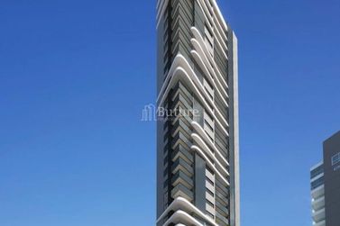 Apartamento &agrave; venda - 142m&sup2; - Meia Praia