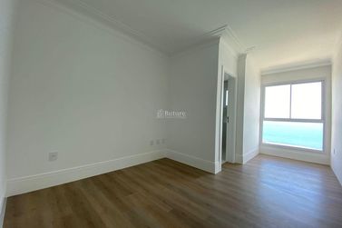 Apartamento &agrave; venda - 190m&sup2; - Centro