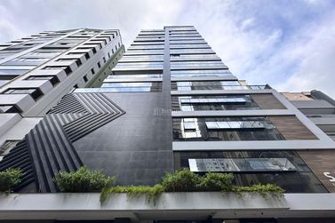 Apartamento &agrave; venda - 128m&sup2; - Meia Praia