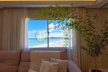 Apartamento &agrave; venda - 129m&sup2; - Meia Praia
