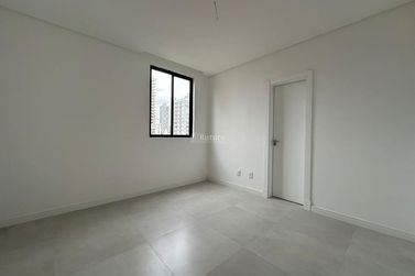Apartamento &agrave; venda - 77m&sup2; - 