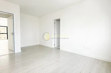Apartamento &agrave; venda - 130m&sup2; - Meia Praia
