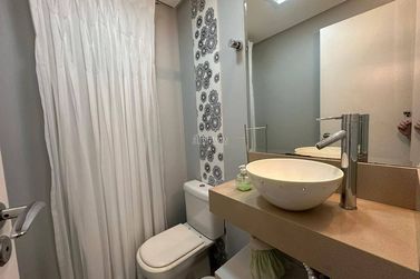 Apartamento &agrave; venda - Meia Praia