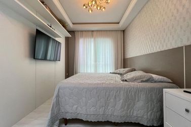 Apartamento &agrave; venda - 245m&sup2; - Centro