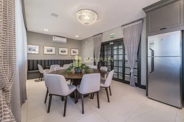 Apartamento &agrave; venda - 120m&sup2; - Meia Praia