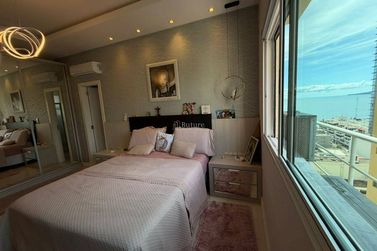 Apartamento &agrave; venda - 420m&sup2; - Meia Praia