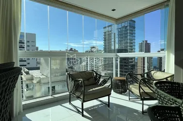Apartamento &agrave; venda - 159m&sup2; - Meia Praia