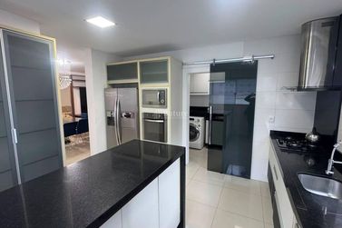 Apartamento para alugar - Meia Praia