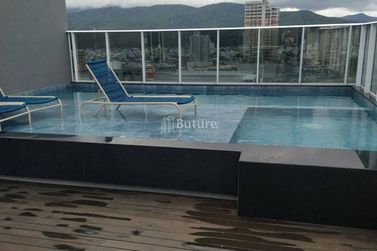 Apartamento &agrave; venda - 202m&sup2; - Meia Praia