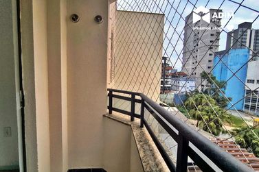 Apartamento para alugar - 72m&sup2; - Centro