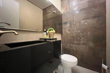 Apartamento &agrave; venda - 185m&sup2; - Meia Praia