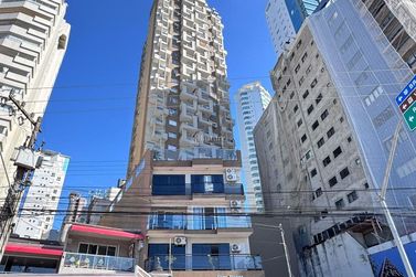 Apartamento &agrave; venda - 145m&sup2; - Barra Sul