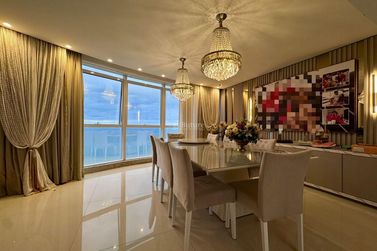 Apartamento &agrave; venda - 476m&sup2; - Meia Praia