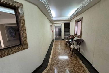 Apartamento &agrave; venda - Meia Praia