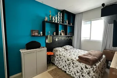 Apartamento &agrave; venda - 87m&sup2; - Meia praia