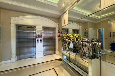 Apartamento &agrave; venda - 180m&sup2; - Meia Praia