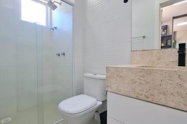 Apartamento para alugar - 125m&sup2; - Meia Praia