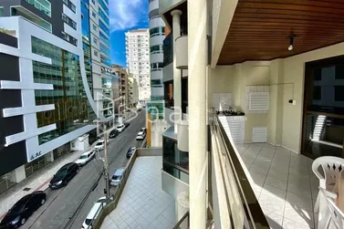 Apartamento &agrave; venda - 104m&sup2; - Meia Praia