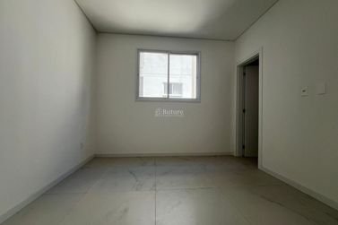Apartamento &agrave; venda - 118m&sup2; - Centro