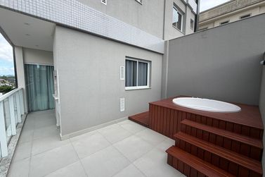 Apartamento &agrave; venda - 135m&sup2; - Jardim Dourado