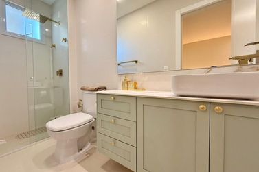 Apartamento &agrave; venda - 180m&sup2; - Meia Praia