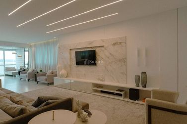 Apartamento &agrave; venda - 447m&sup2; - Centro