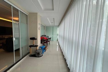 Apartamento &agrave; venda - Meia Praia