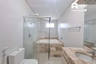 Apartamento para alugar - 270m&sup2; - Meia Praia