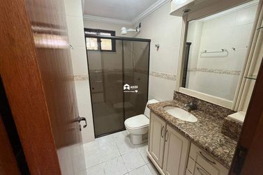 Apartamento para alugar - 150m&sup2; - Centro