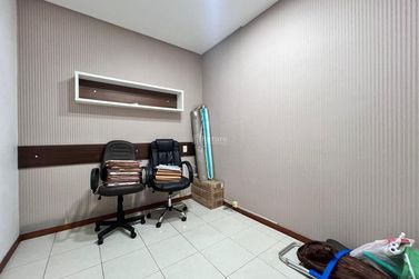Sala Comercial &agrave; venda - 67m&sup2; - Meia Praia